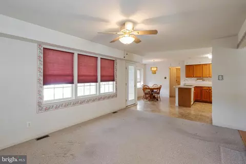 16 Clover Ridge Dr, Mickleton, NJ 08056 photo 9