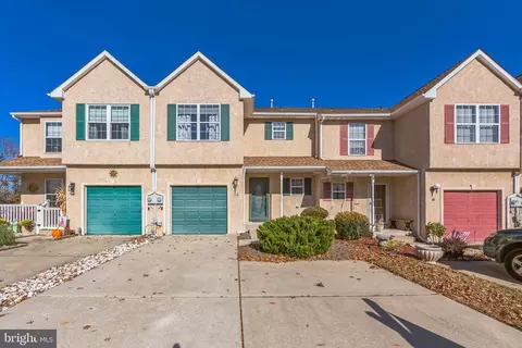 36 Timbercrest Dr, Sewell, NJ 08080