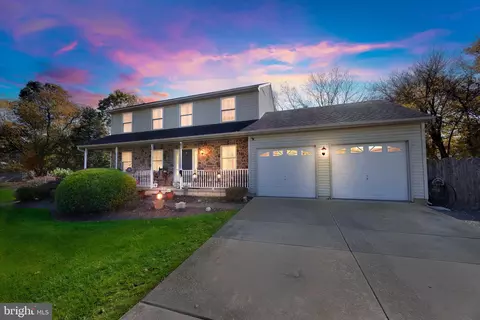 80 Grandview Ave, Williamstown, NJ 08094