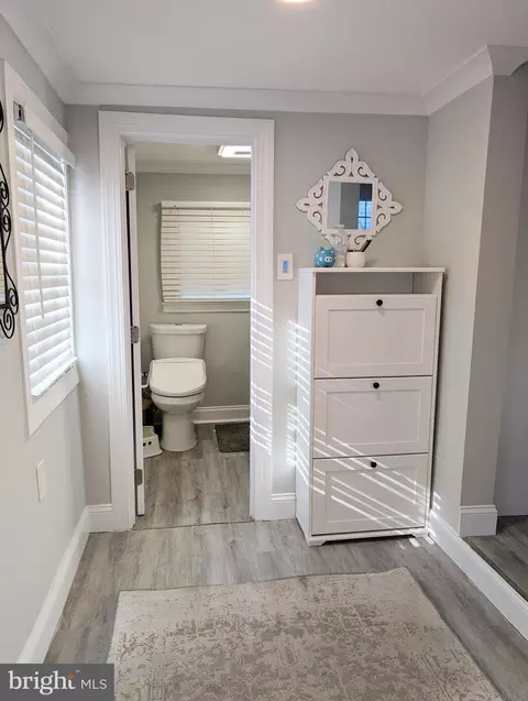 Entry Way - 102 4th Ave, Pitman, NJ 08071 photo 6 of 7