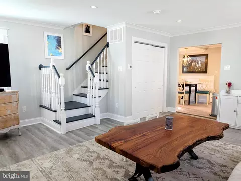 Entry Way - 102 4th Ave, Pitman, NJ 08071 photo 2 of 7