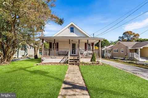 121 Franklin St, Swedesboro, NJ 08085