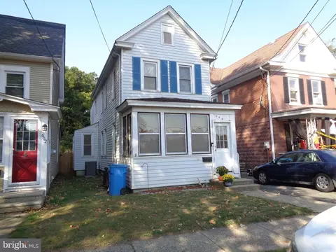 546 Delsea Dr, Westville, NJ 08093