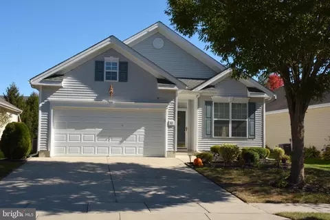 31 Embassy Dr, Swedesboro, NJ 08085