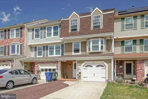 49 Stoneshire Dr, Glassboro, NJ 08028