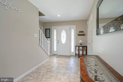 Entry Way - 608 Howard Ave, Pitman, NJ 08071 photo 1 of 3