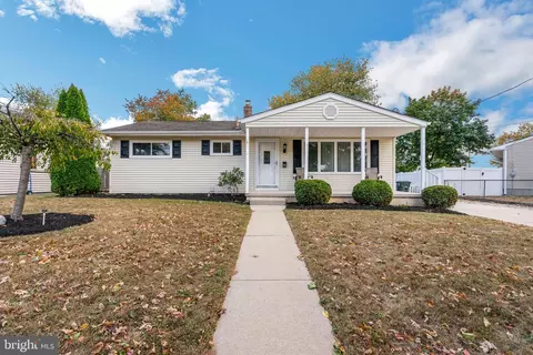 15 Clearview Ave, Glassboro, NJ 08028