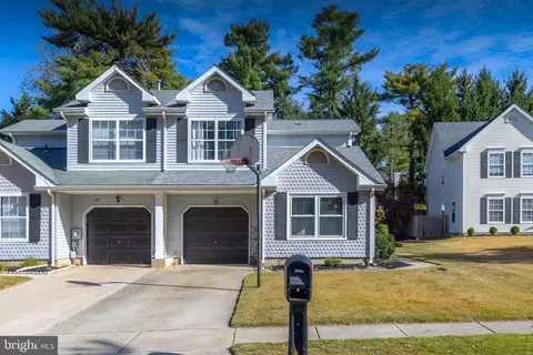 423 Amesbury Pl, Glassboro, NJ 08028
