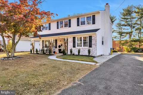 120 Chatham Rd, Blackwood, NJ 08012
