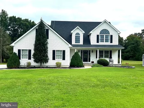 160 E Wolfert Station Rd, Mickleton, NJ 08056