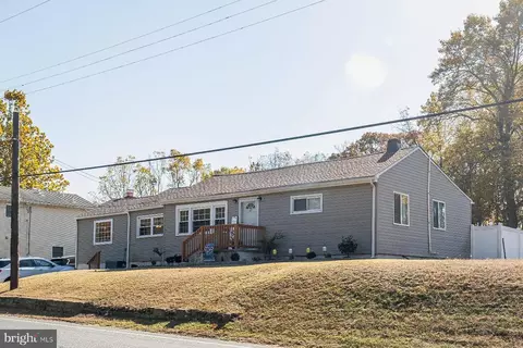 37 Berkley Rd, Mount Royal, NJ 08061