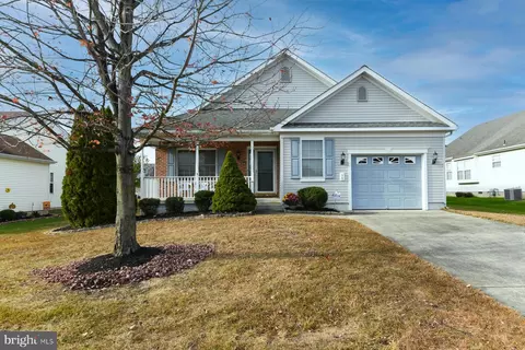 14 Eagle Ridge Dr, Mantua, NJ 08051