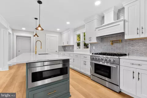 Kitchen - 603 Elm Ave, Pitman, NJ 08071 photo 2 of 3