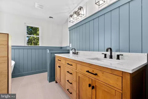 Bath - 603 Elm Ave, Pitman, NJ 08071 photo 3 of 5