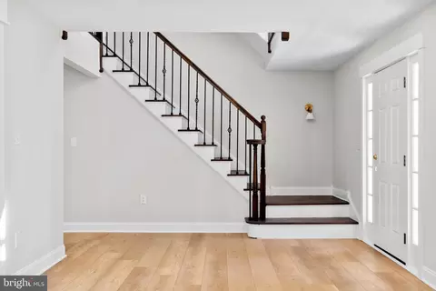 Entry Way - 603 Elm Ave, Pitman, NJ 08071 photo 2 of 14