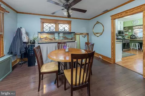 Dining - 225 Crafton Ave, Pitman, NJ 08071 photo 1 of 2