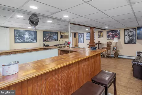 Entry Way - 225 Crafton Ave, Pitman, NJ 08071 photo 3 of 4
