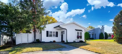 13 Cedar Pl, Swedesboro, NJ 08085
