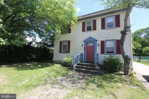310 Ellis St, Glassboro, NJ 08028