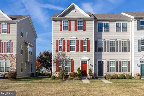 414 Aura Rd, Glassboro, NJ 08028