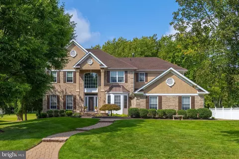 3 Armitage Ct, Sewell, NJ 08080