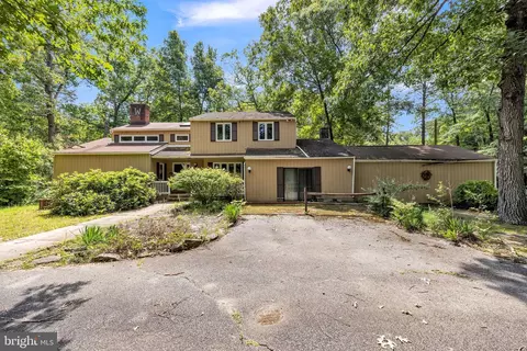 414 Coles Mill Rd, Williamstown, NJ 08094