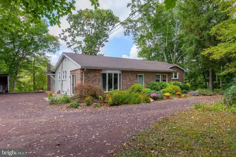 236 Porches Mill Rd, Woodstown, NJ 08098