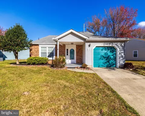 31 Lakebridge Dr, Woodbury, NJ 08096