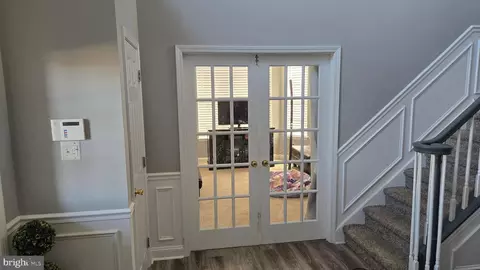 Entry Way - 1 Hazel Ct, Mickleton, NJ 08056 photo 2 of 14
