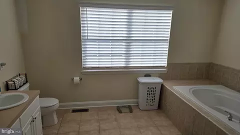 Entry Way - 1 Hazel Ct, Mickleton, NJ 08056 photo 10 of 14