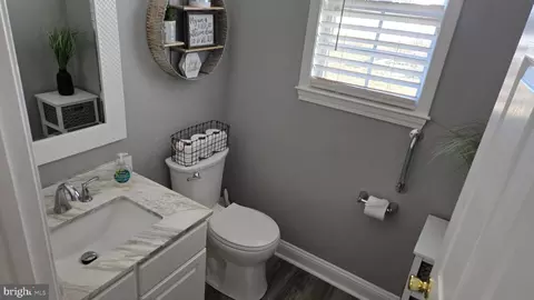 Entry Way - 1 Hazel Ct, Mickleton, NJ 08056 photo 12 of 14