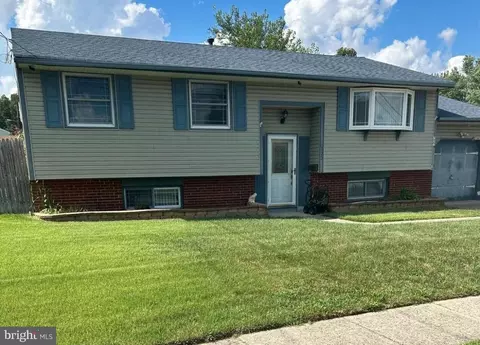 323 Ettore Dr, Williamstown, NJ 08094