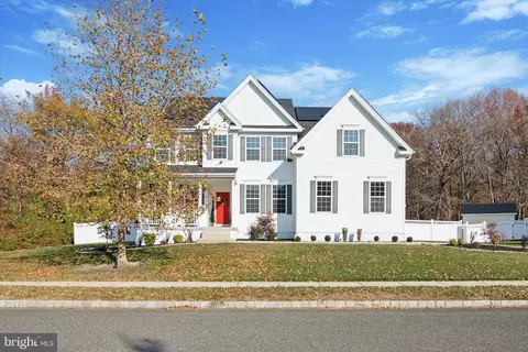 62 Stonemill Way, Swedesboro, NJ 08085