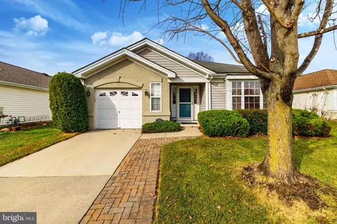 131 Sandpiper Ln, West Deptford, NJ 08086