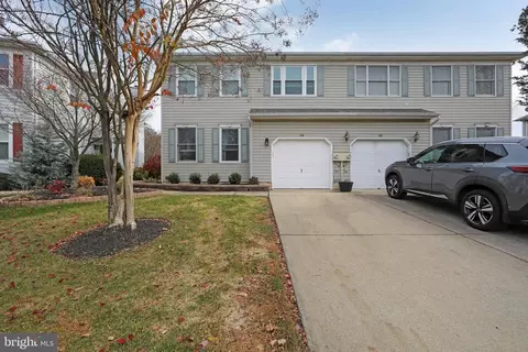 19 Park Dr, Mullica Hill, NJ 08062