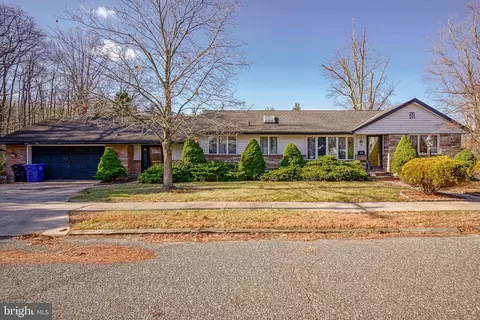 250 Glenwood Ave, Woodbury Heights, NJ 08097