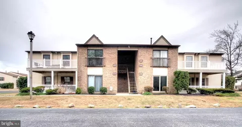 14 Pickwick Pl, Sewell, NJ 08080