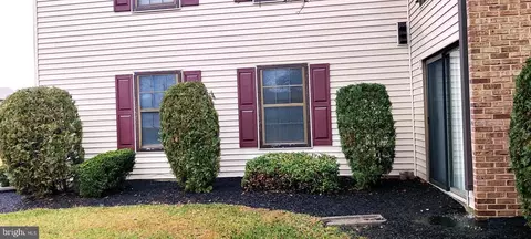 21 Brighton Pl, Sewell, NJ 08080