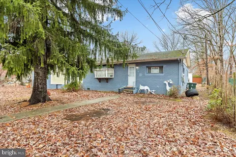 750 E Malaga Rd, Williamstown, NJ 08094