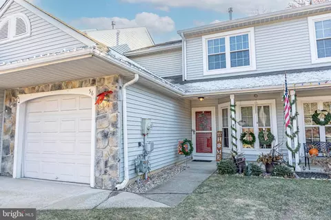 56 Kerry Lynn Ct, Williamstown, NJ 08094