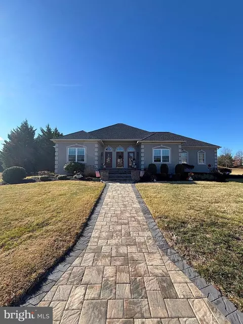503 Rambleside Ct, Mullica Hill, NJ 08062
