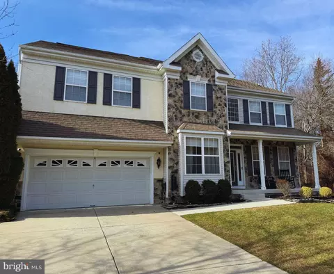 38 Meadowview Dr, Sewell, NJ 08080