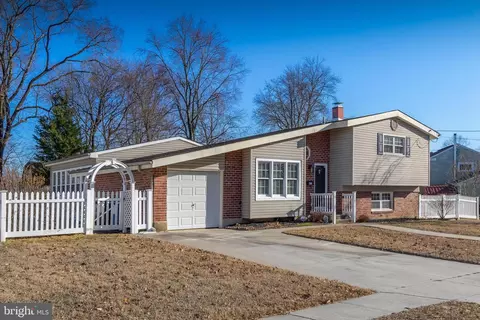 673 Sacramento Dr, Mantua, NJ 08051