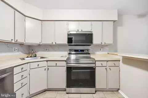 Kitchen - 15 Devon Pl, Sewell, NJ 08080 photo 1 of 1