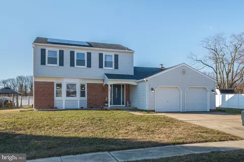 207 Hampshire Dr, Deptford, NJ 08096