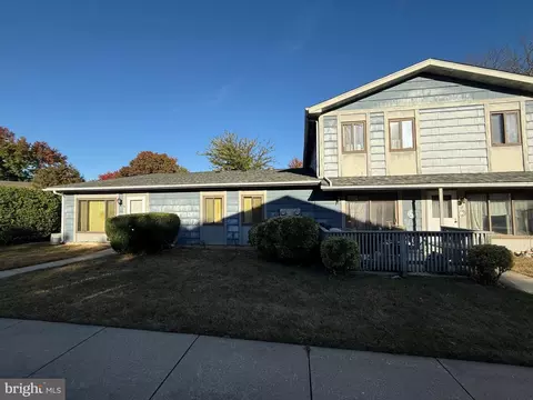 5 Maplewood Ct, West Deptford, NJ 08066