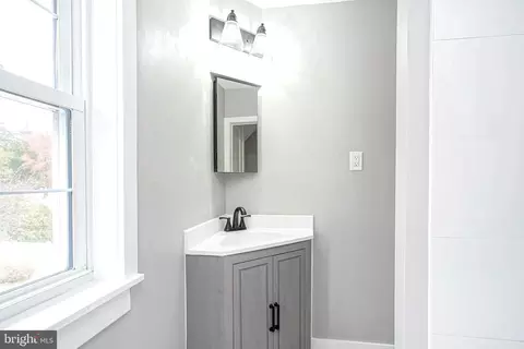 Bath - 419 N Broadway, Pitman, NJ 08071 photo 6 of 6