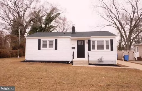 559 Lynne Dr, Clayton, NJ 08312
