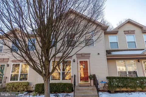 9 Woodbrook Dr, Mantua, NJ 08051