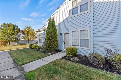 609 Covington Ct, Sewell, NJ 08080